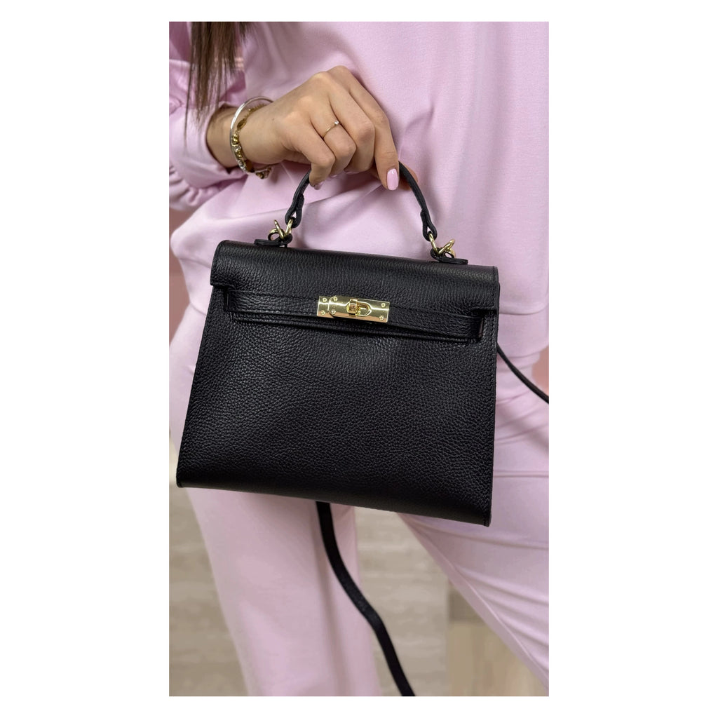 Czarny torebka skórzana kuferek z klapką i paskiem crossbody, zdjęcie producenta