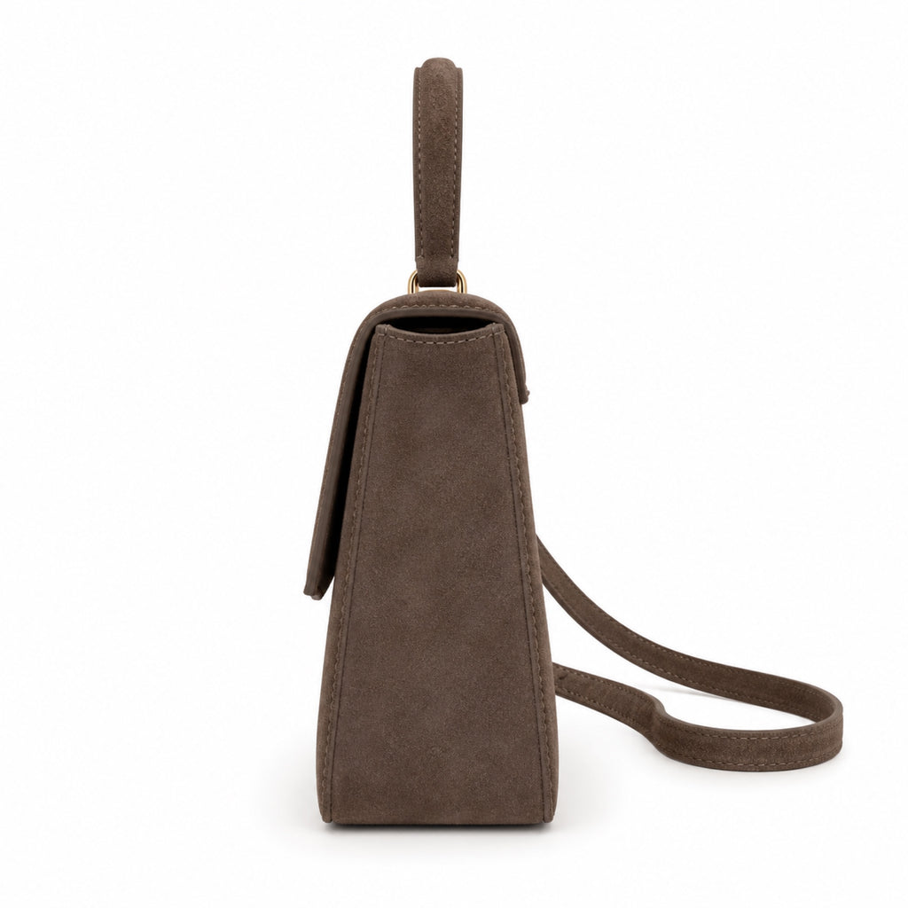 Mocha torebka skórzana kuferek z klapką i paskiem crossbody, bok
