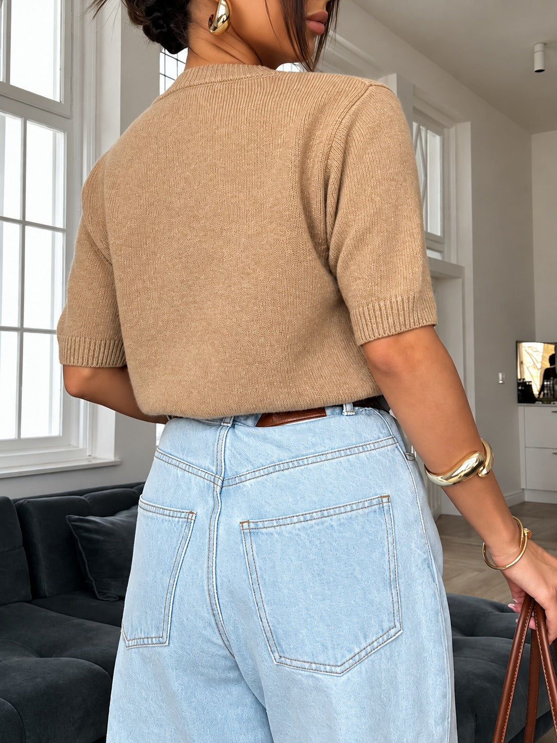 Camel — sweter z krótkim rękawem z wełny merino i kaszmiru, tył