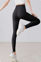 Czarny: legginsy w ruchu