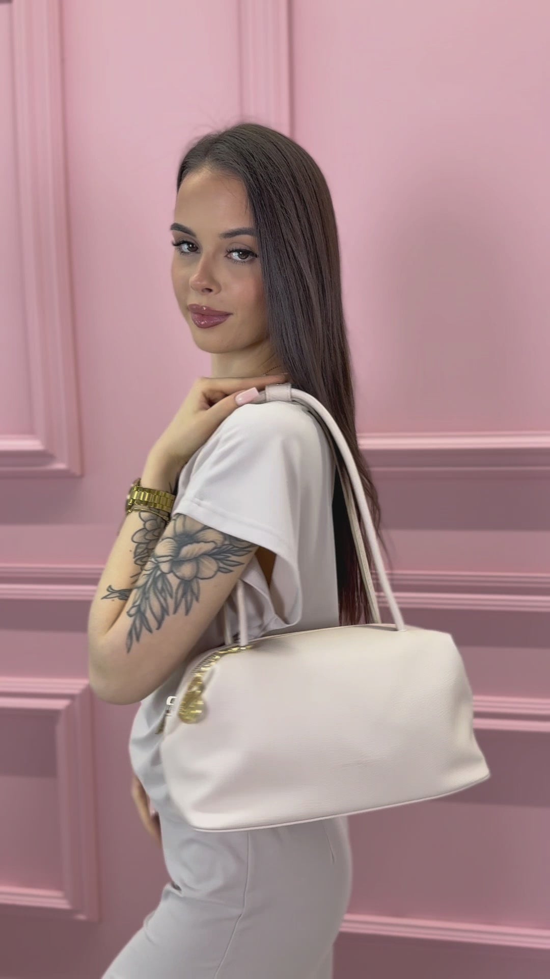 Torebka Laura Biaggi na ramię z zawieszką serce